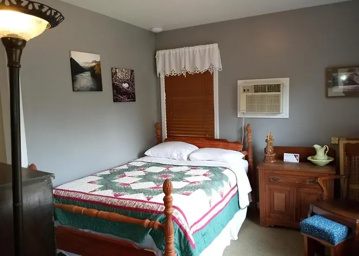 Laughing Heart Lodge